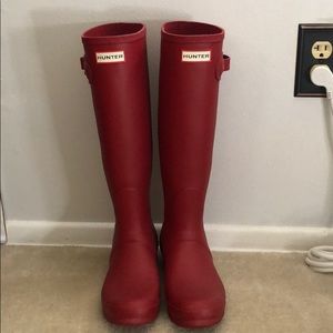 NEVER WORN HUNTER BOOTS —NWOT